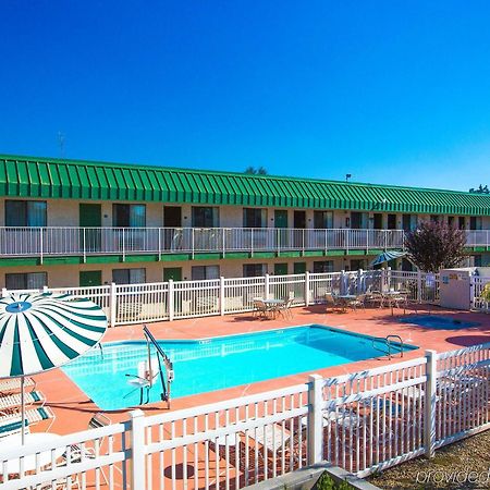 University Inn Fresno Exterior foto