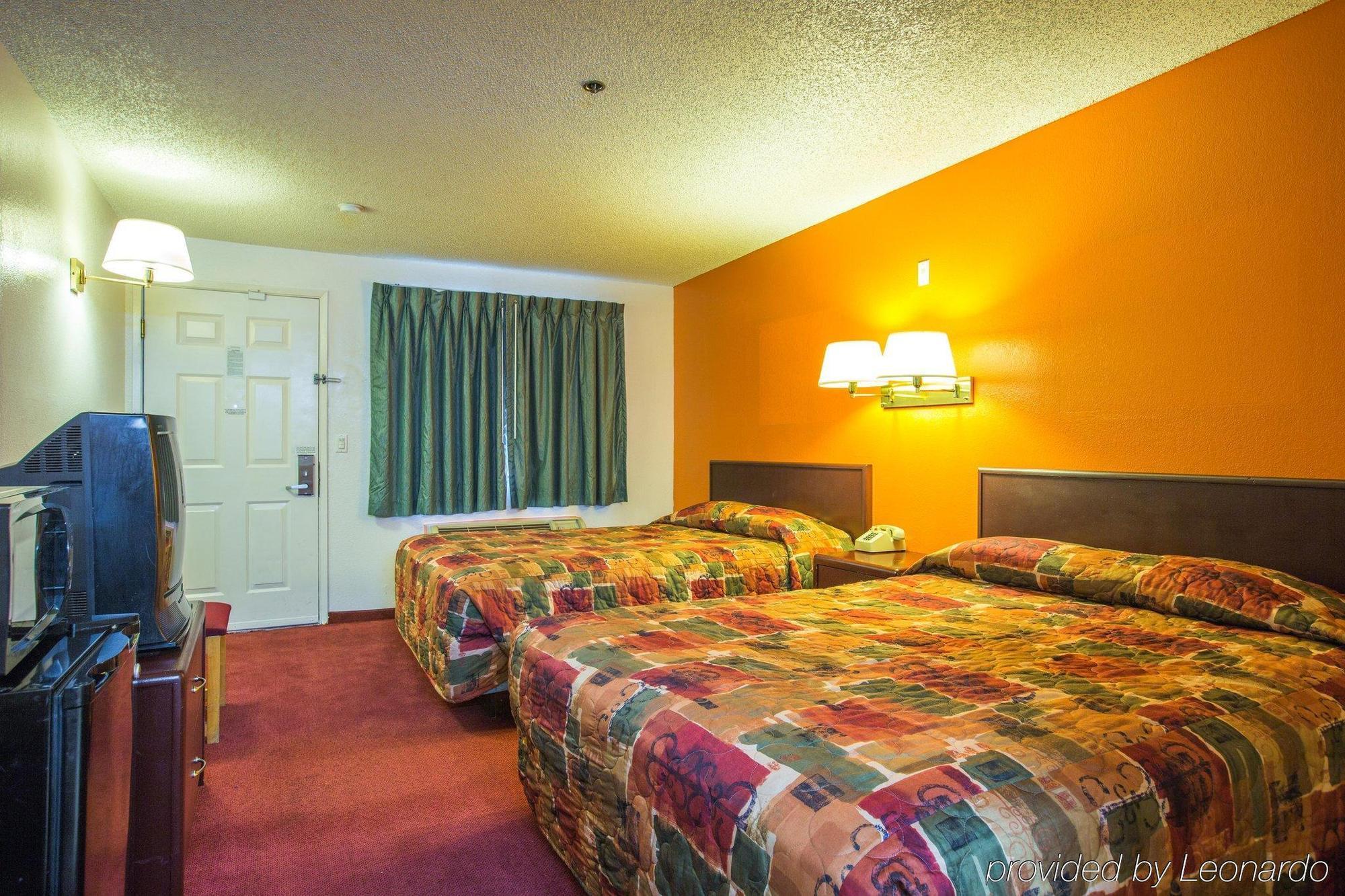 University Inn Fresno Exterior foto