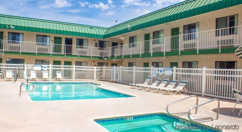 University Inn Fresno Exterior foto