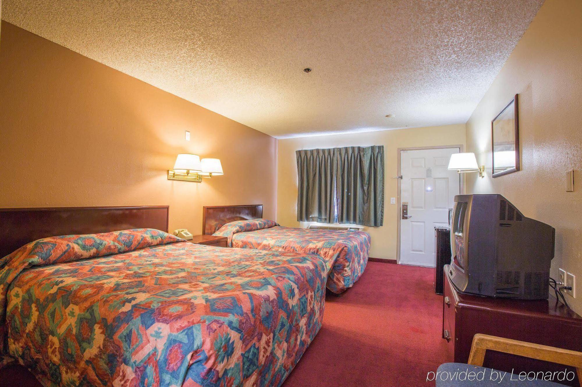 University Inn Fresno Exterior foto